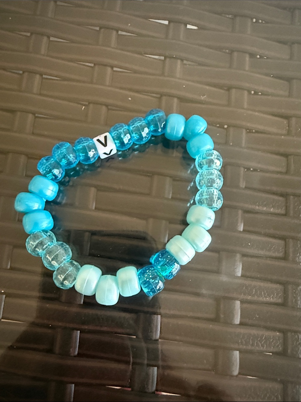 Kids Blue Beaded Stretch BTS Bracelet with 'V'